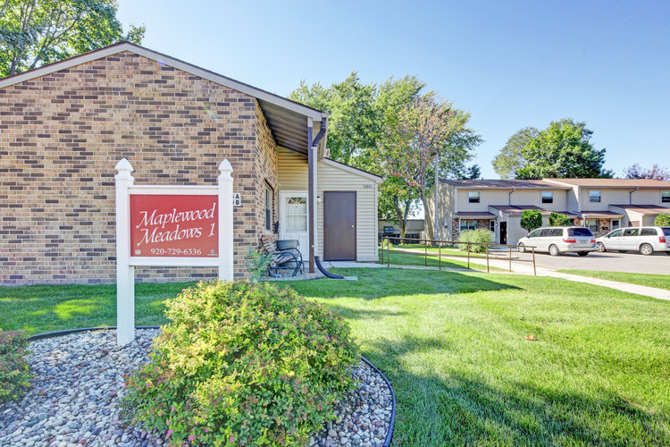 Winnebago - Maplewood Meadows I - sign.jpeg